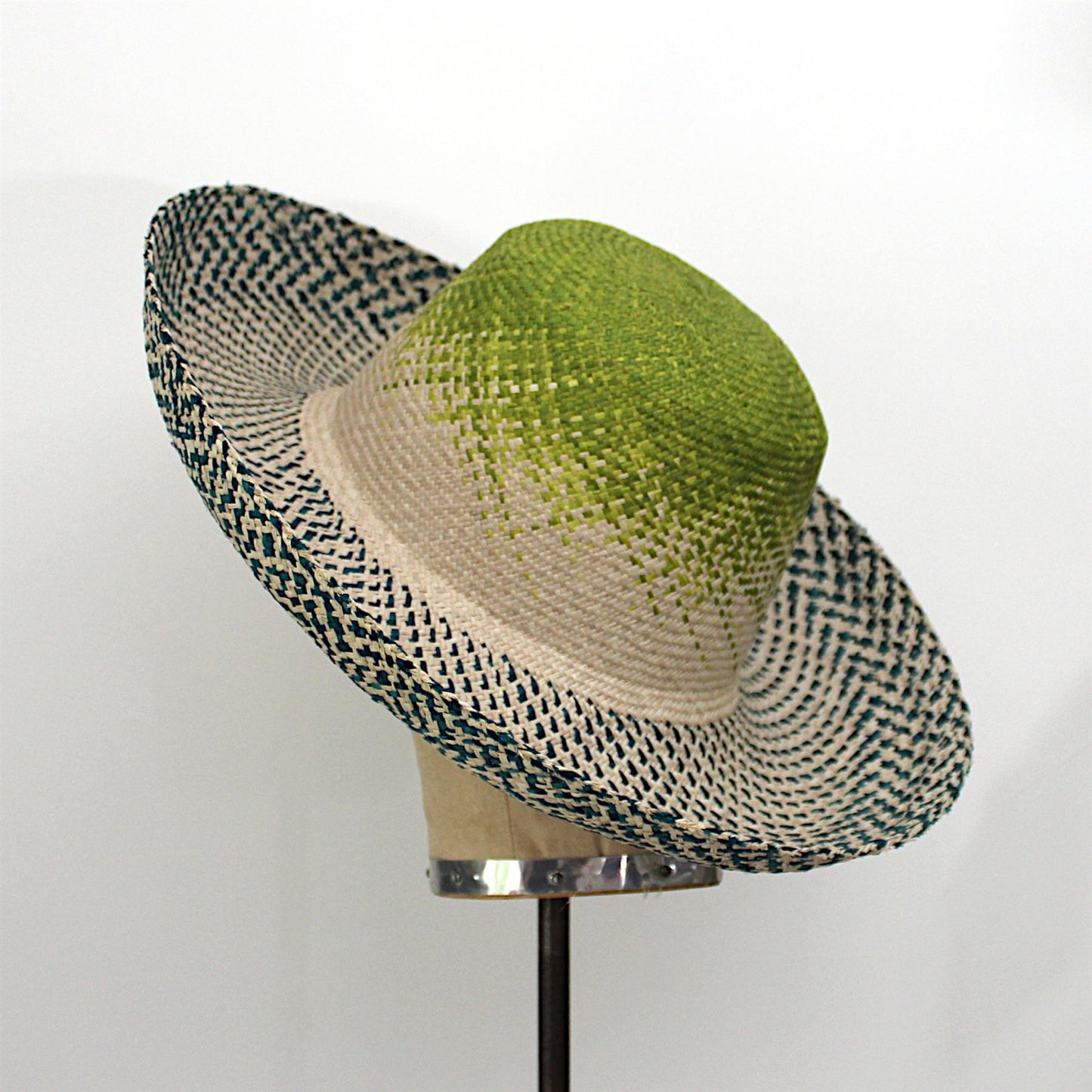 Two Tone raffia Capeline 15x11x14cm HF067
