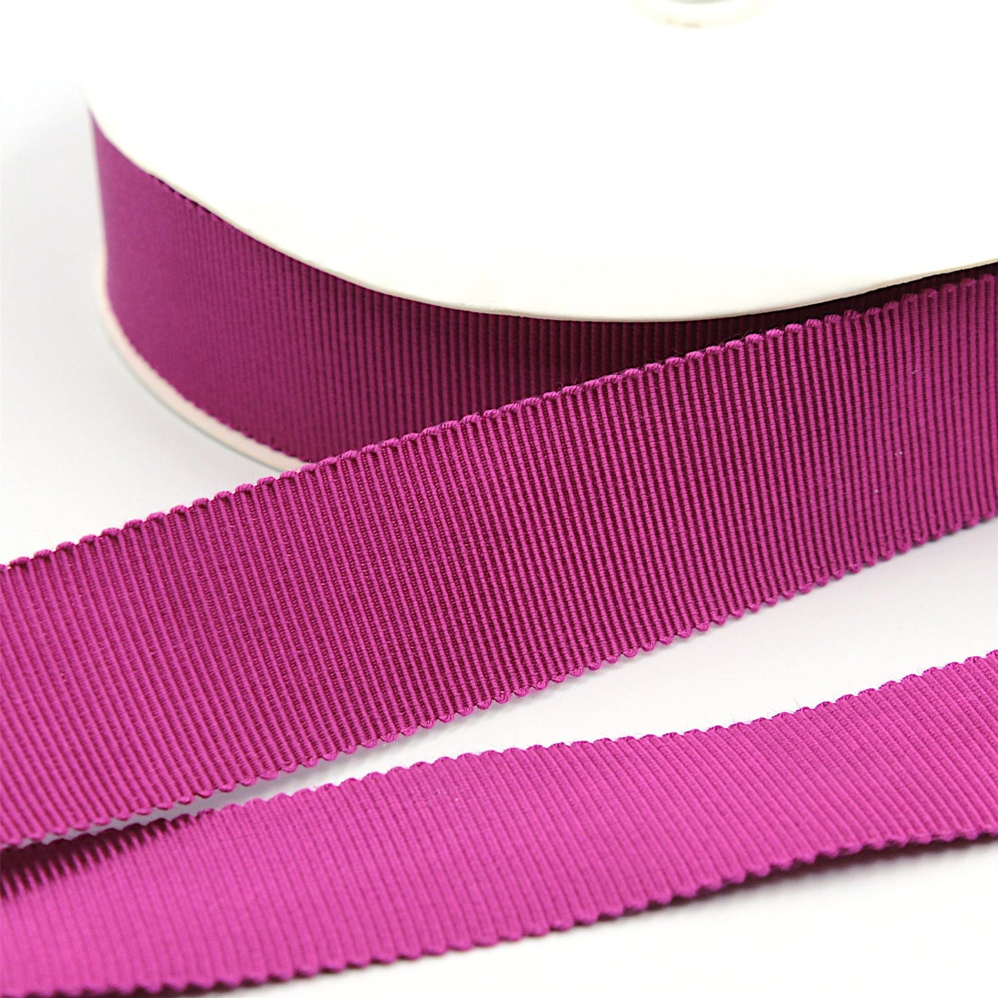 Petersham Ribbon 2.5cm x 10m BR060