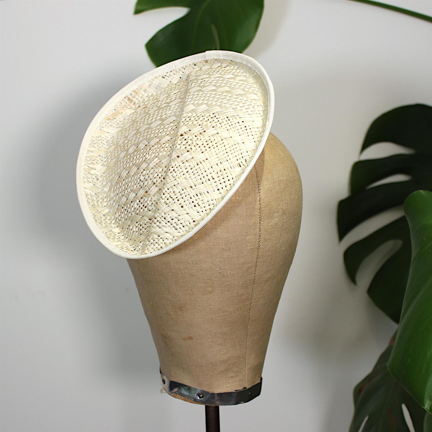 UK Made Coffee Bean Straw Base 20x18cm - HA018