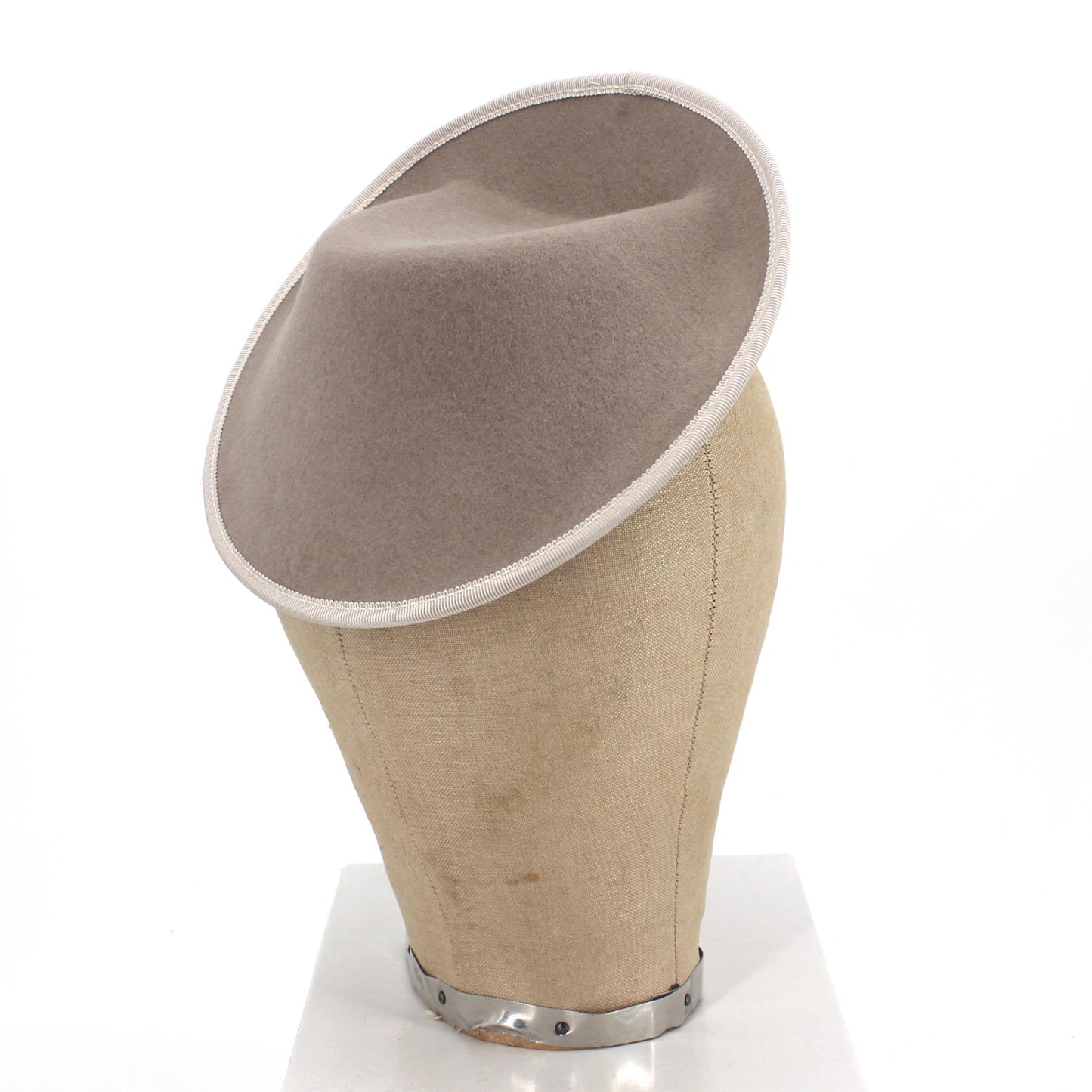 UK Made Felt Base Side Sweep 19x20cm - HA011F