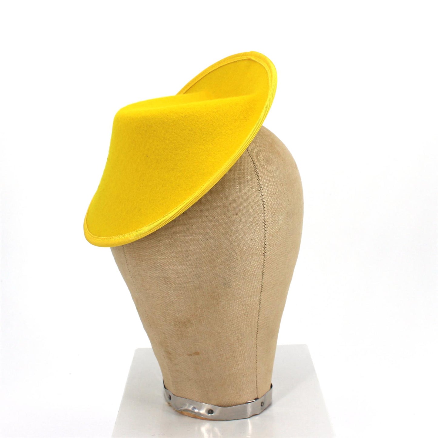 UK Made Felt Base Side Sweep 19x20cm - HA011F