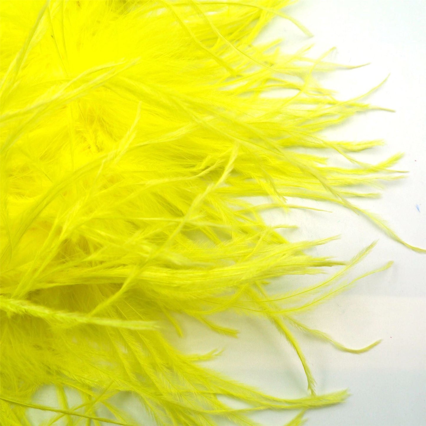 Ostrich Feather Boa 3 ply x 1m BO001