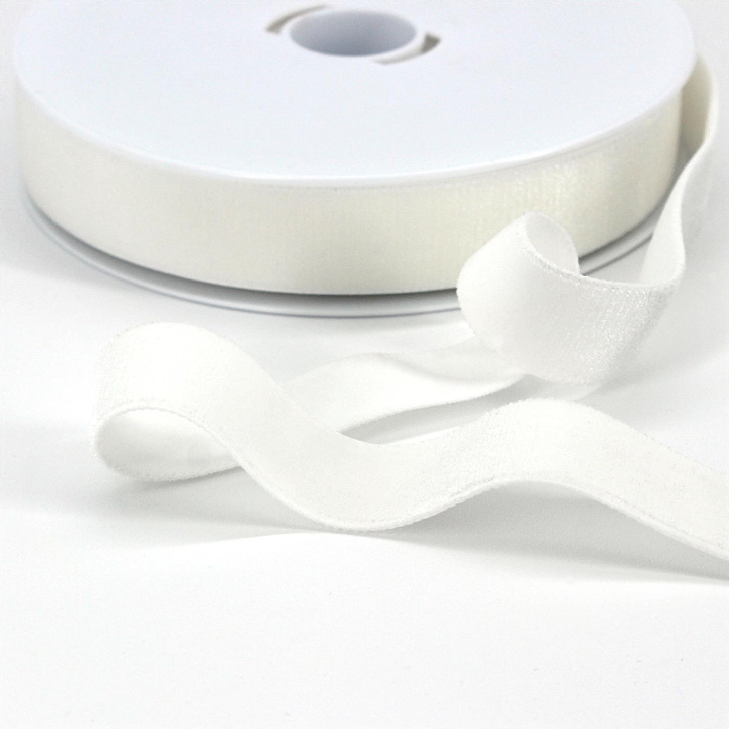 6006 Stretch Velvet Ribbon 23mm