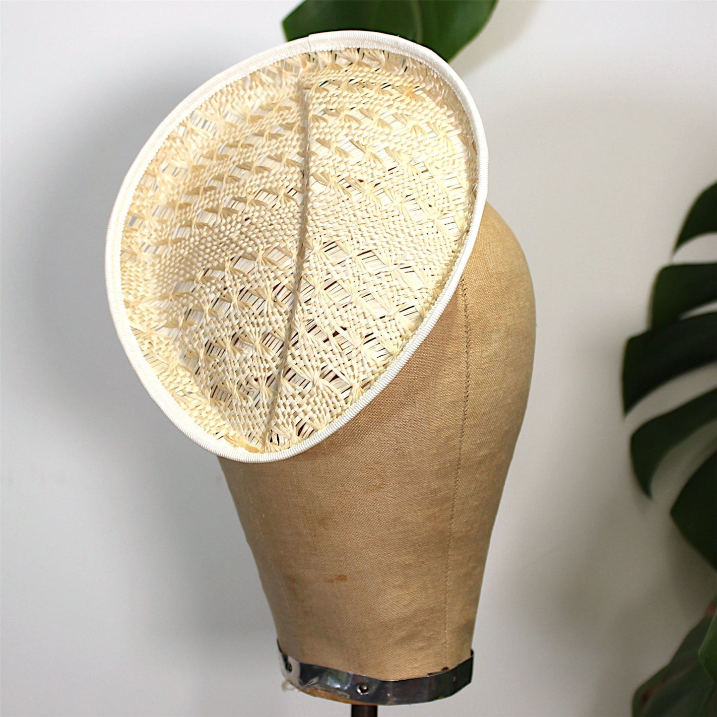 UK Made Coffee Bean Straw Base 20x18cm - HA018