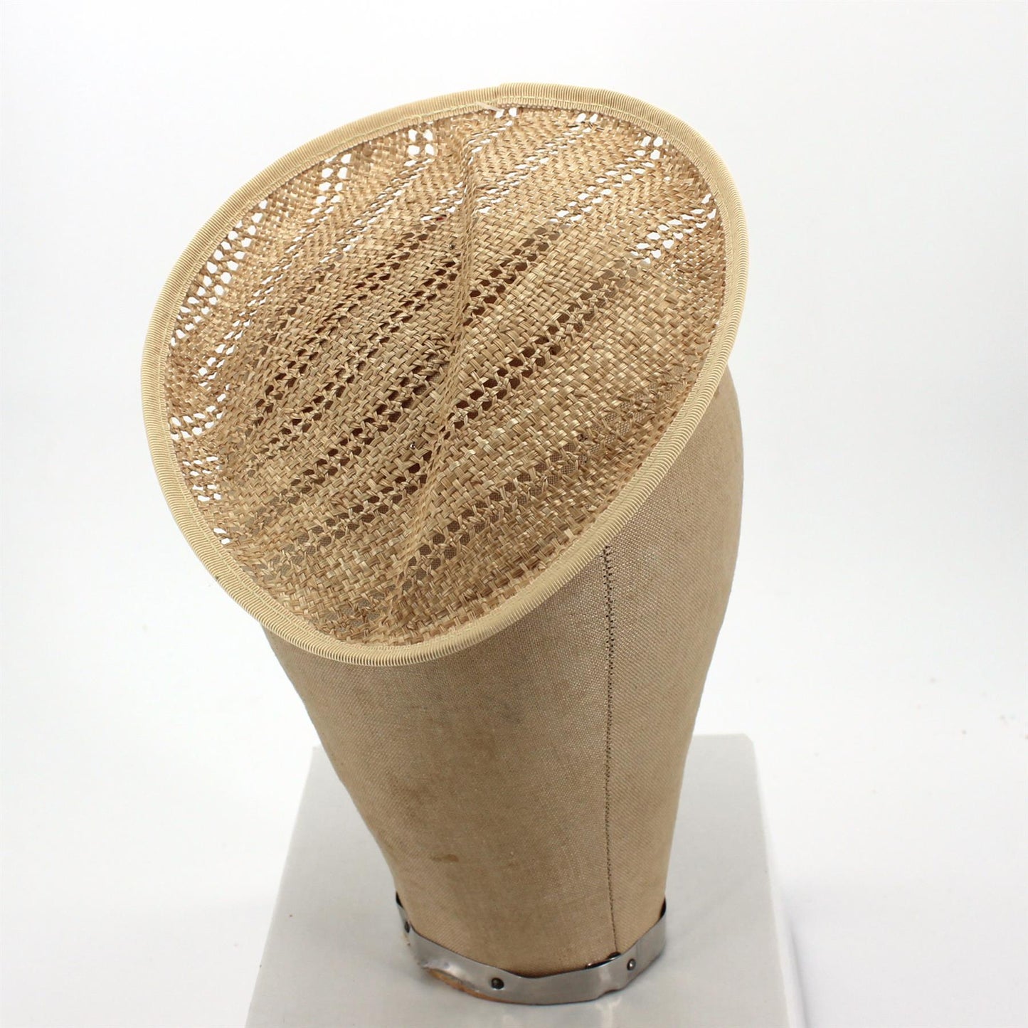 UK Made Coffee Bean Straw Base 20x18cm - HA018