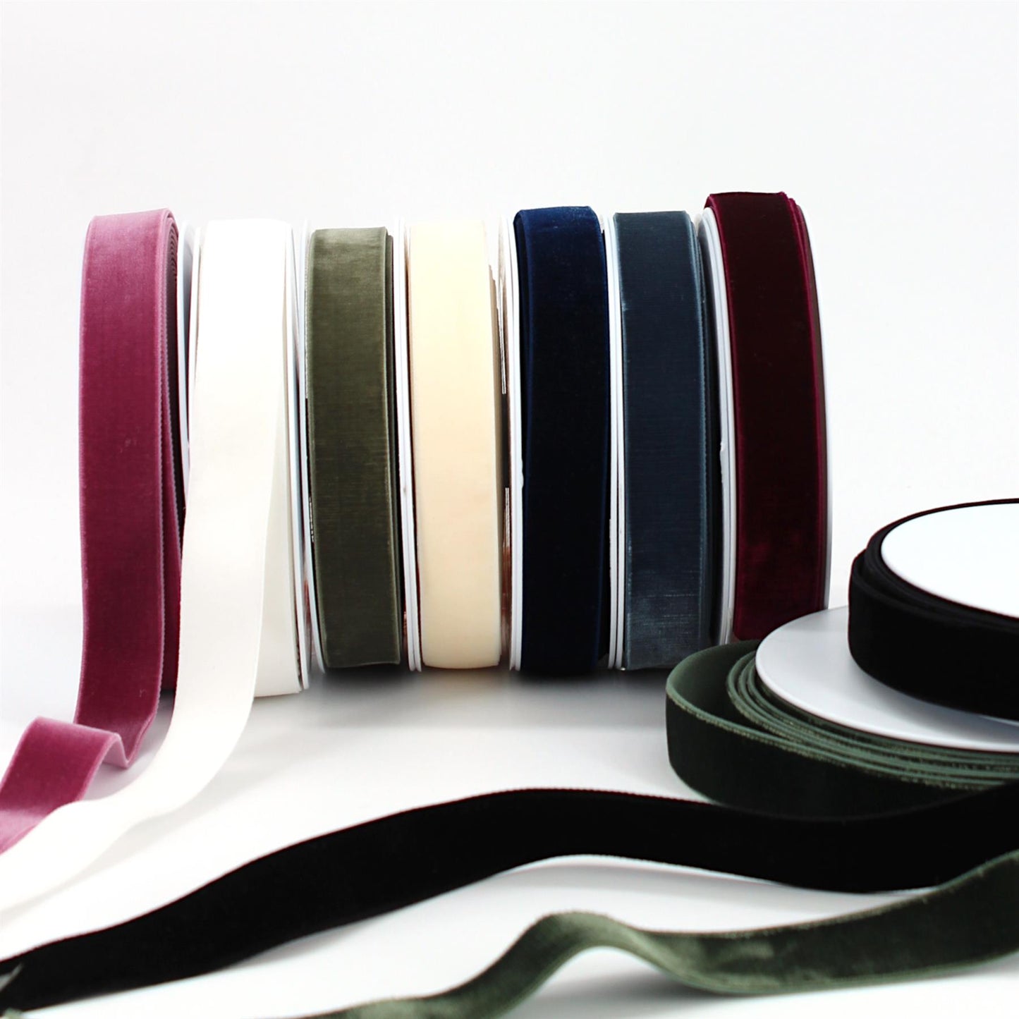 6006 Stretch Velvet Ribbon 23mm