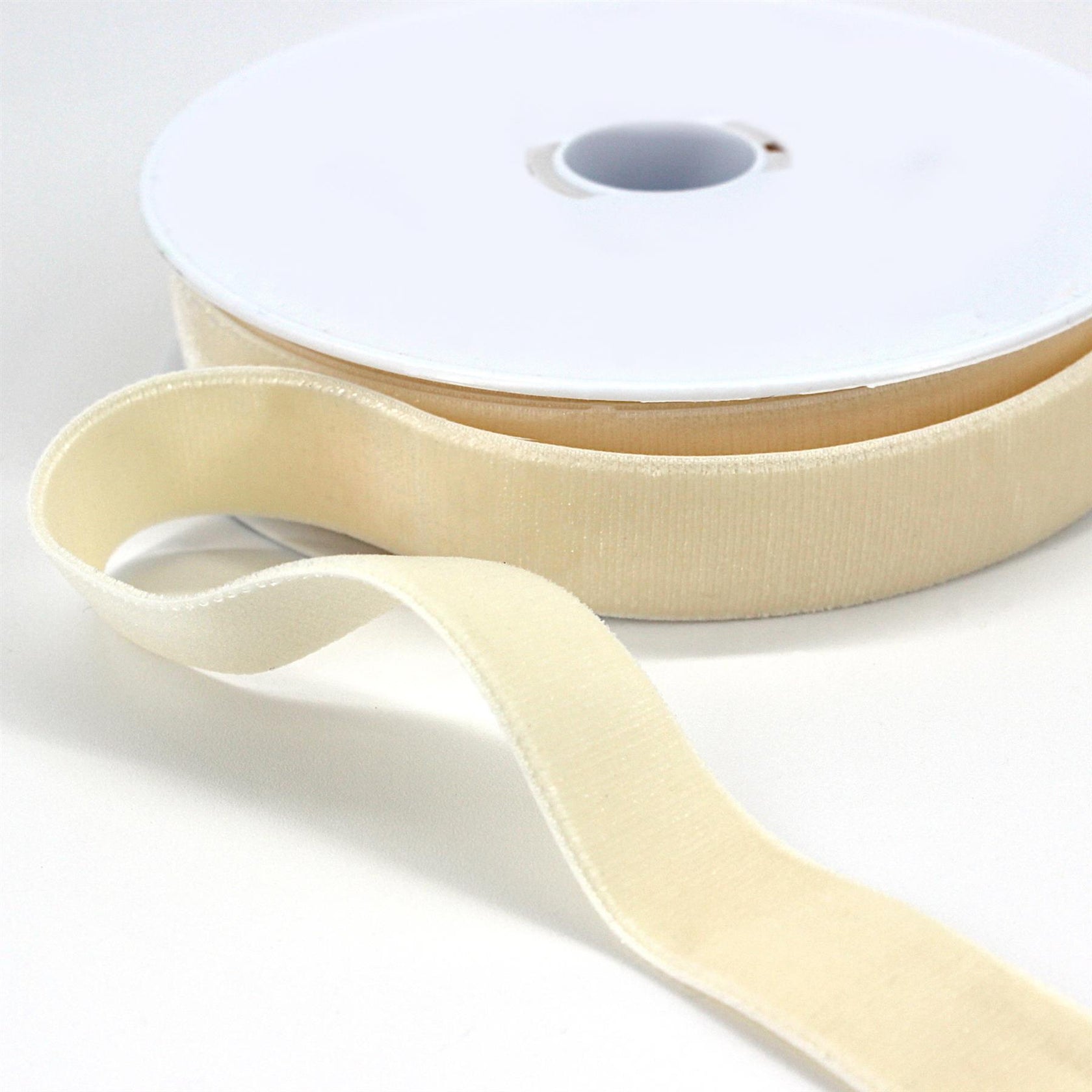 Stretch Velvet Ribbon - 23mm - 6006 – The Trimming Company