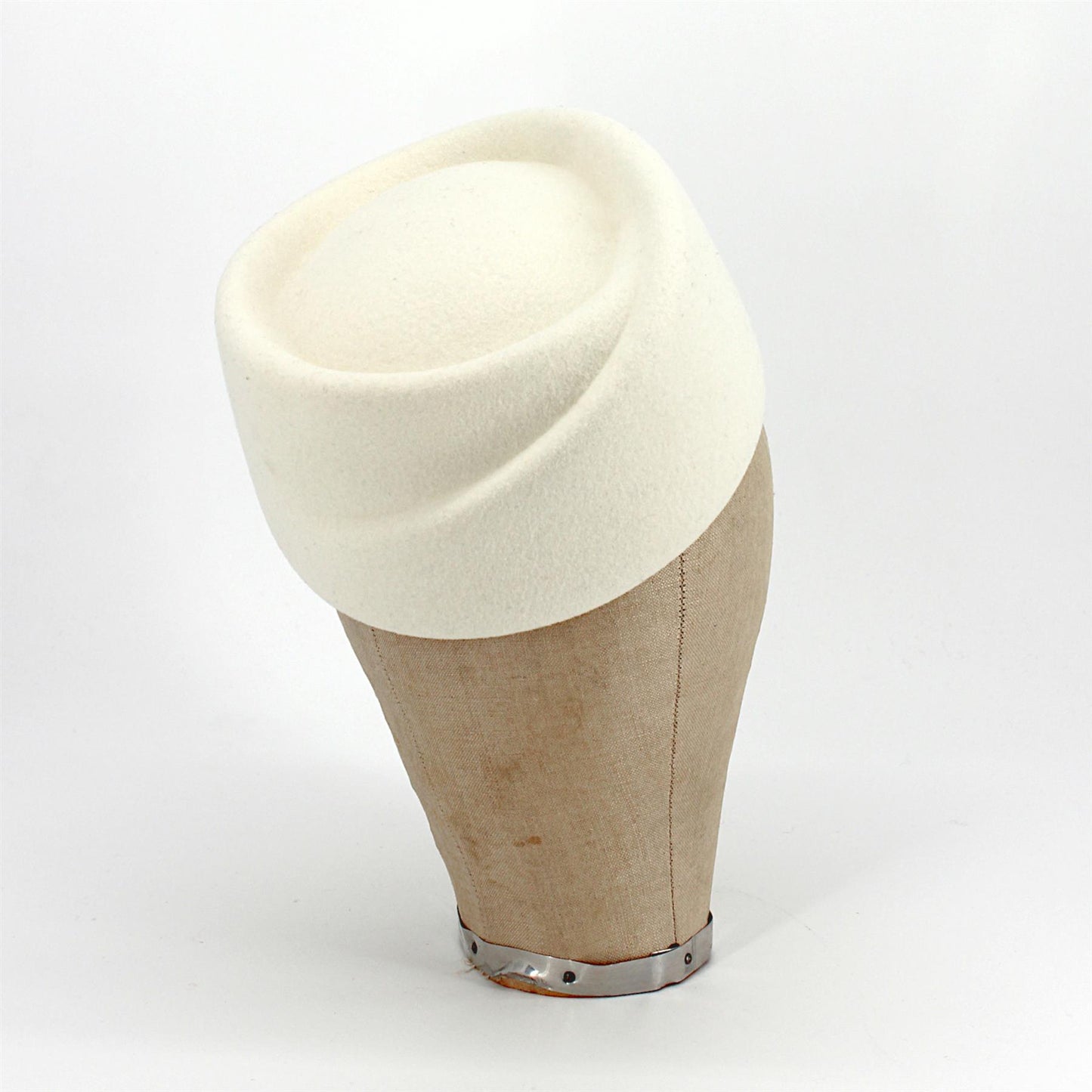 UK Made Felt Pillbox Hat Base - HA107