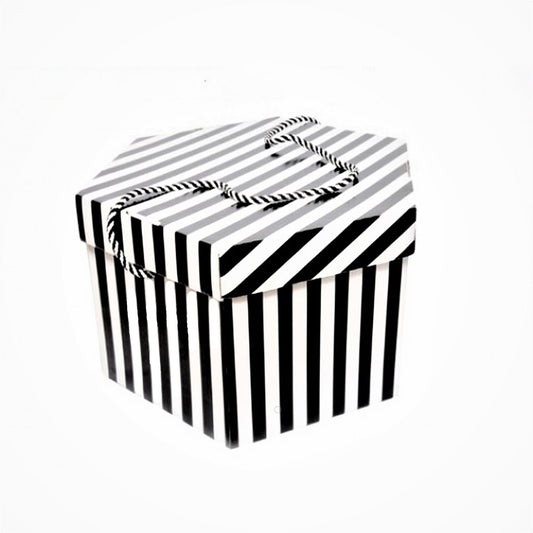 4pcs Of 47cm Candy Stripe Hat Box For Hats Up To 40cm (15") HB047-4