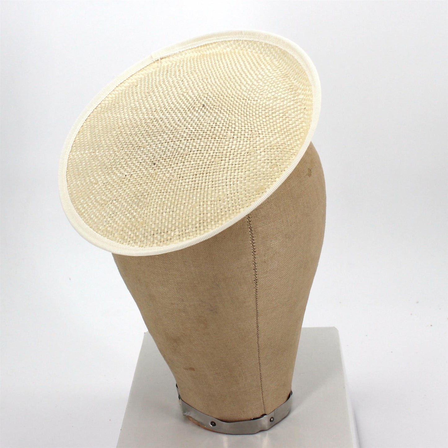 UK Made Straw Saucer Base 20cm Across - HA016