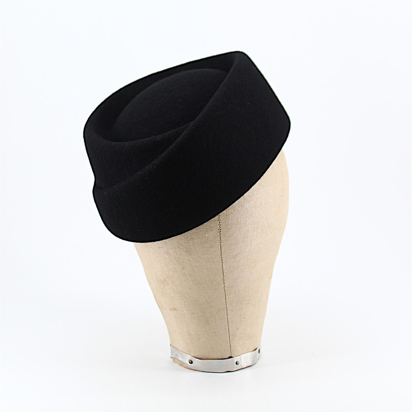 UK Made Felt Pillbox Hat Base - HA107