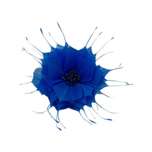 Load image into Gallery viewer, Goose Feather Star Flower 14cm FM024