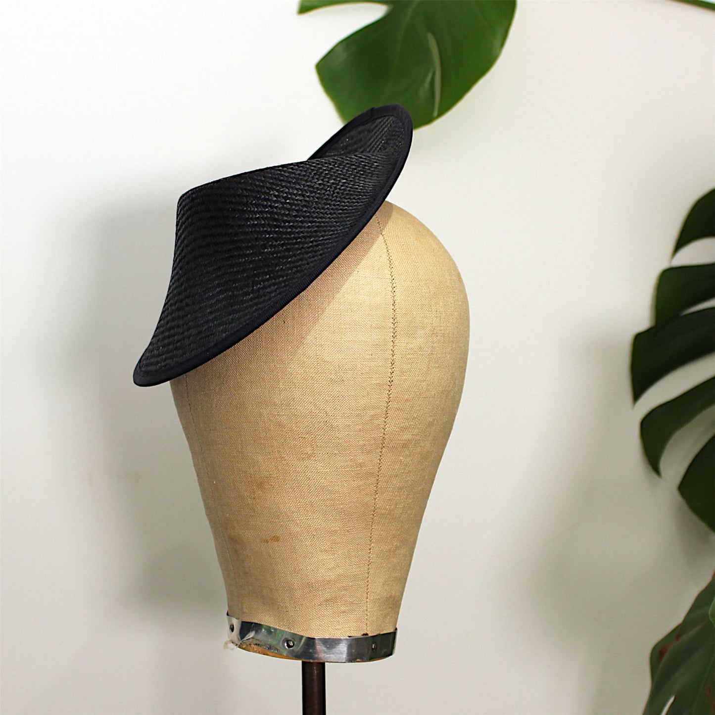 UK Made Straw Base Side Sweep 19x20cm - HA011