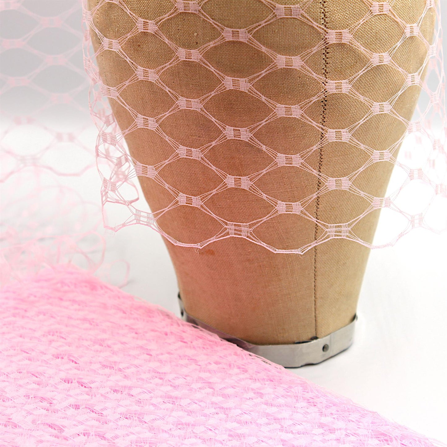 Wide Waffle Veiling 20cm x1m - BR004